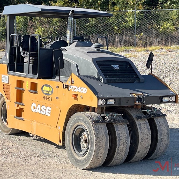 2023 CASE PT240D