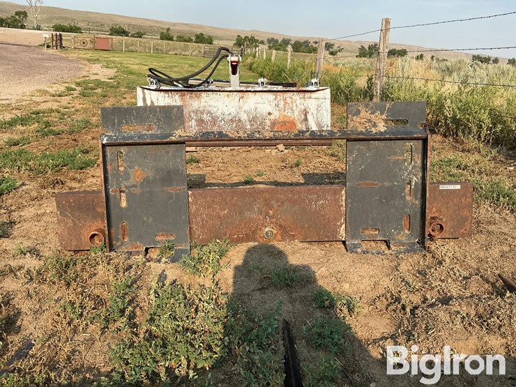 skid-steer-bale-spear-attachment-image-6