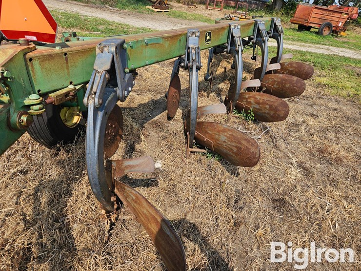 1990-john-deere-2700-image-19
