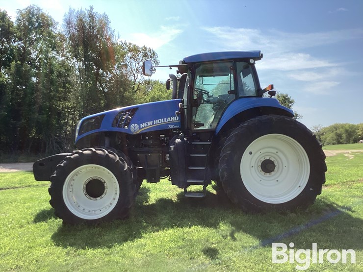 2013-new-holland-t8.360-image-8