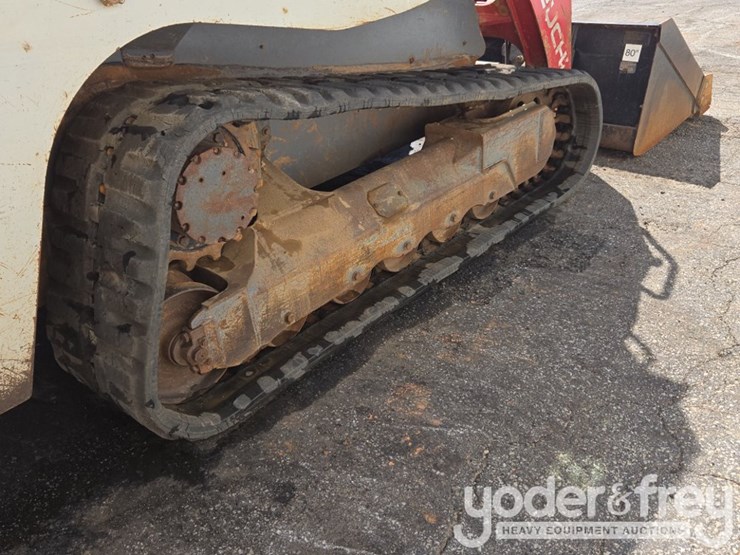 2018-takeuchi-tl12r2-image-10