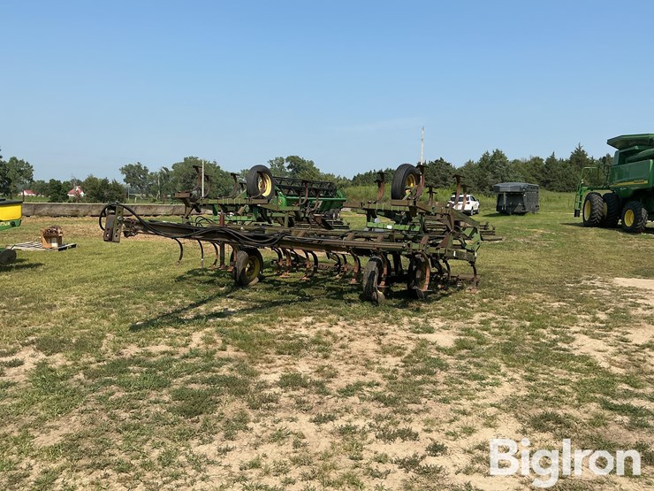 john-deere-26-image-1