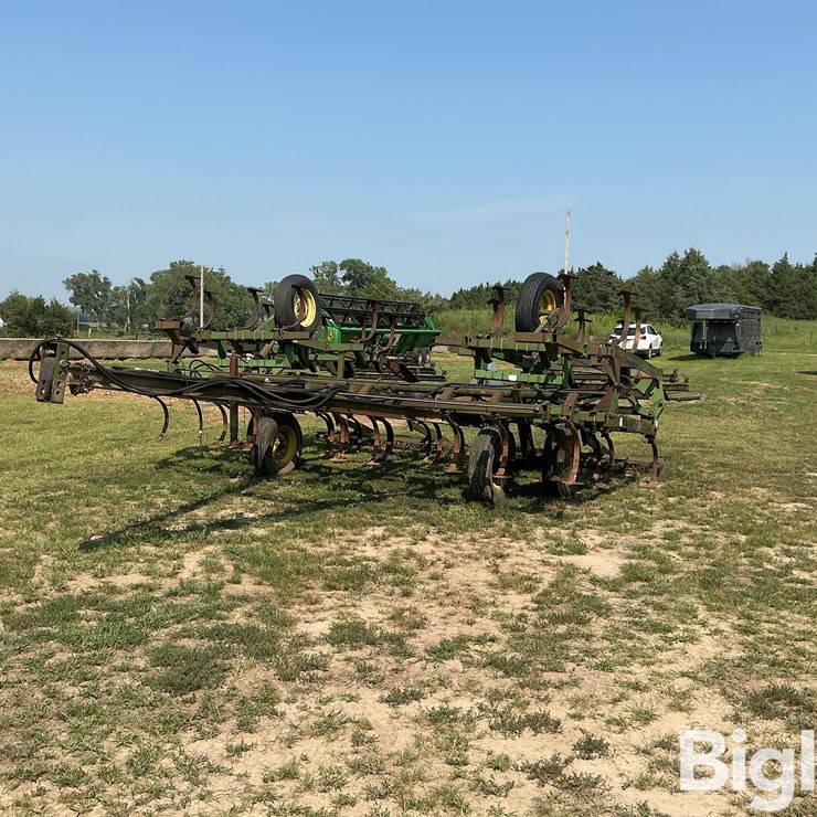 JOHN DEERE 26