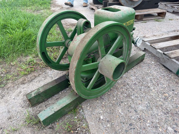 john-deere-112-image-3