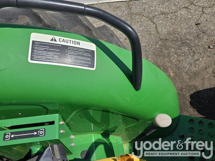 2016-john-deere-5055e-image-30
