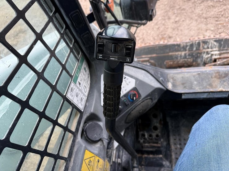 2023-bobcat-t650-image-26