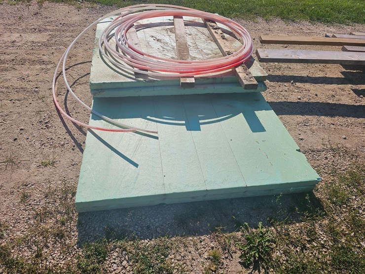 misc-pieces-of-styrofoam-insulation-image-4