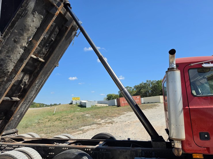 #26510-•-2006-mack-ct713-triaxle-dump-truck-image-29