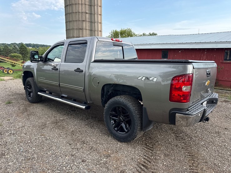 2013-chevrolet-silverado-1500-image-3