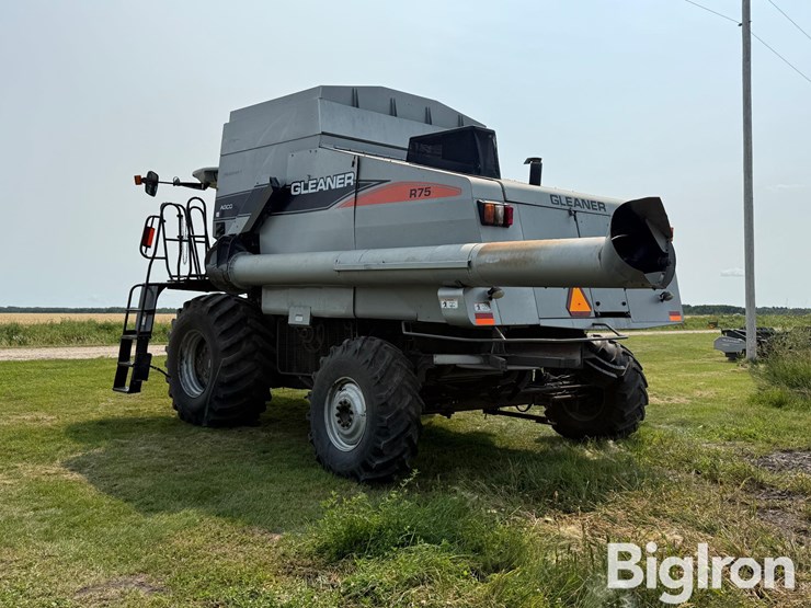2007-gleaner-r75-image-7