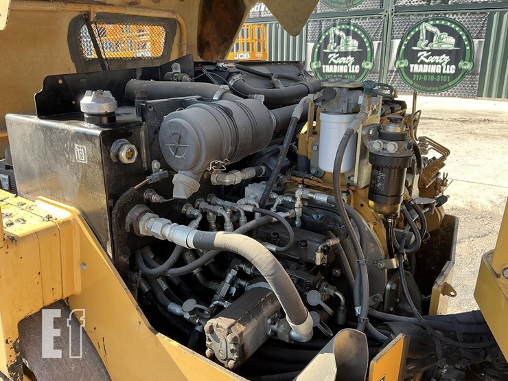 2010-caterpillar-cb34xw-image-13