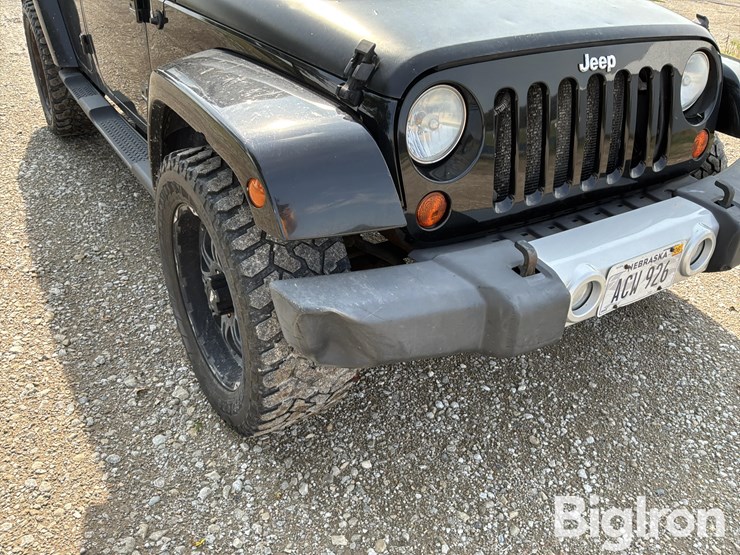2010-jeep-wrangler-image-15