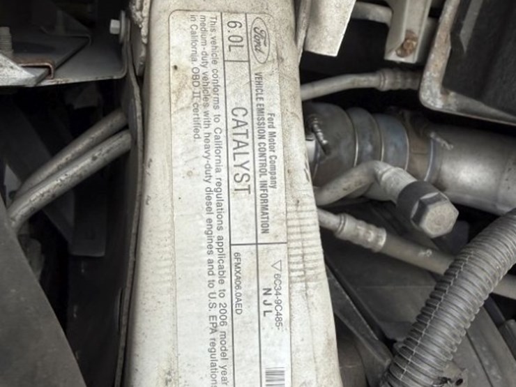 2006-ford-f350-xl-image-17