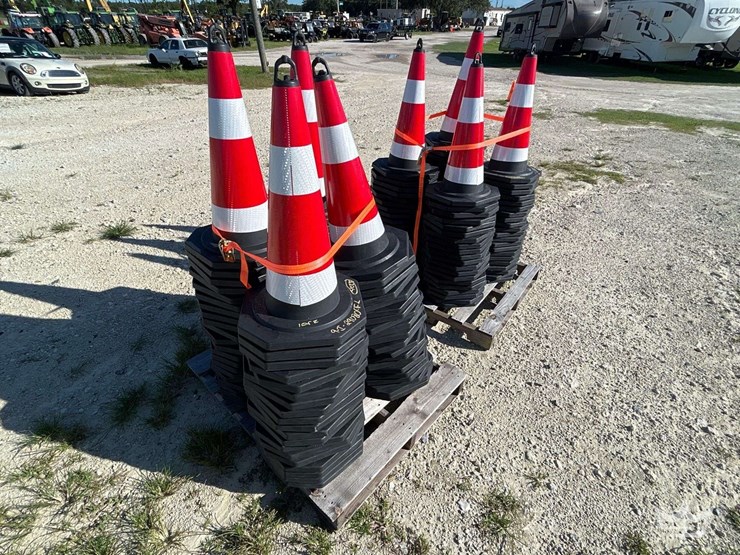 2026-safety-traffic-cones-image-1