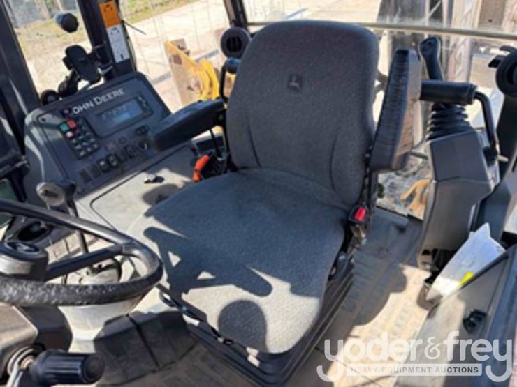 2022-deere-410l-image-20