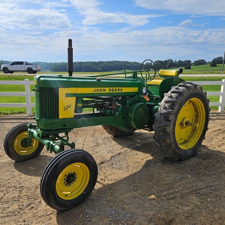 JOHN DEERE 520