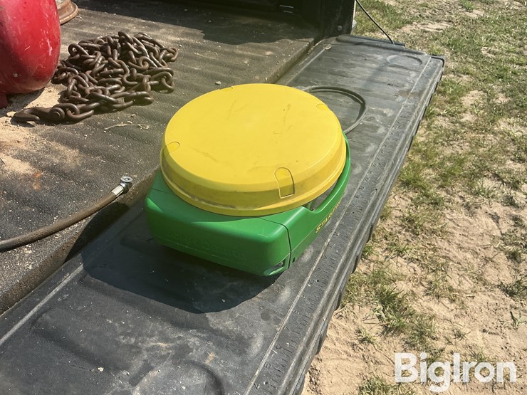 john-deere-7000-image-3