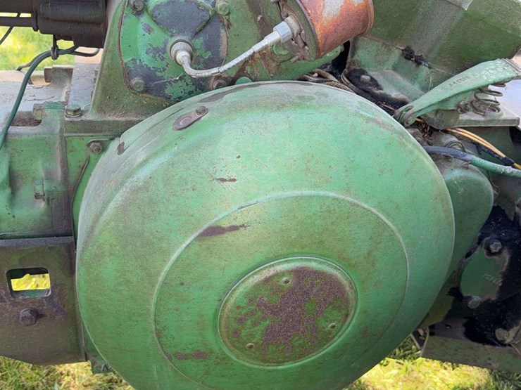 john-deere-60-image-40