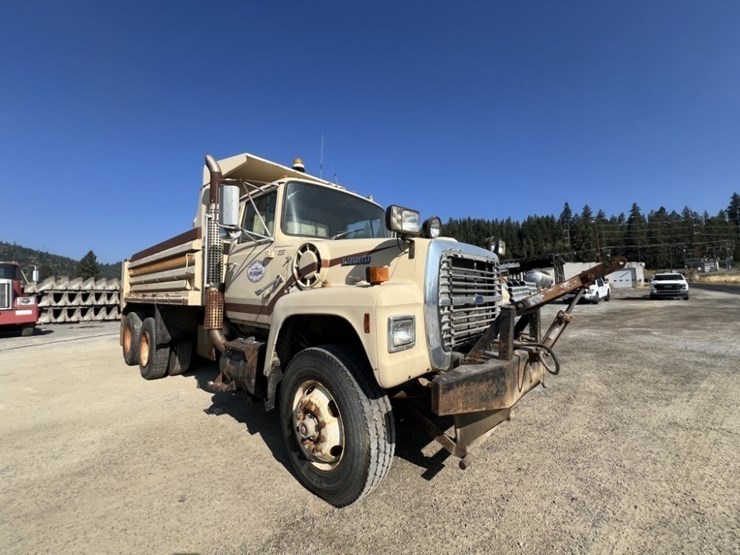 1989-ford-lt9000-image-2