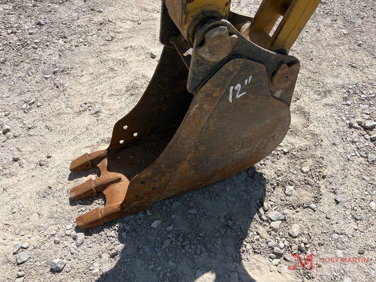 2016-caterpillar-305.5e2-cr-image-8