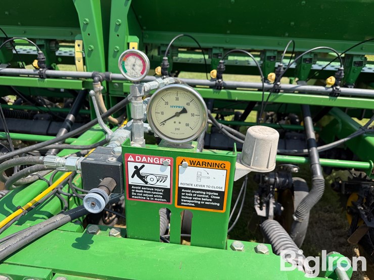 2012-john-deere-1590-image-17