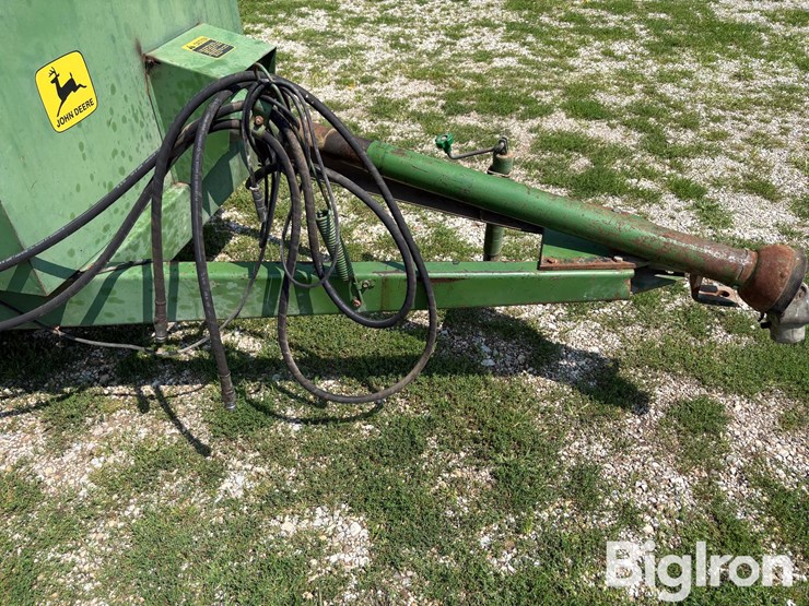 1979-john-deere-700-image-11