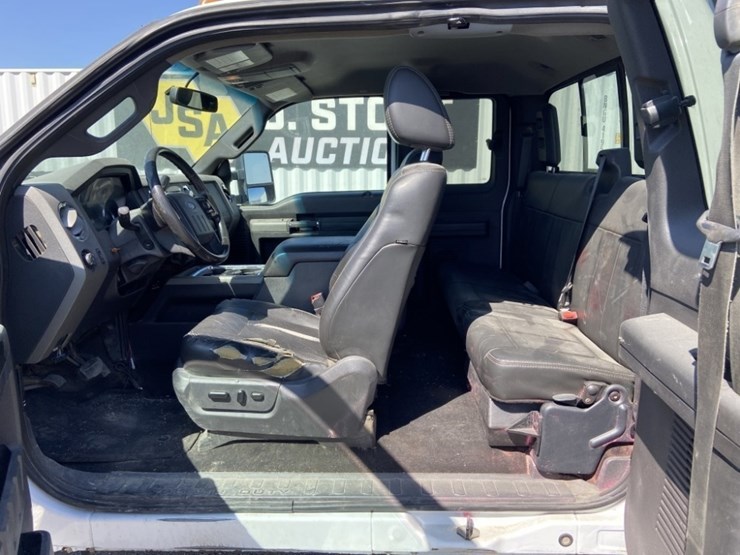 2011-ford-f350-image-24