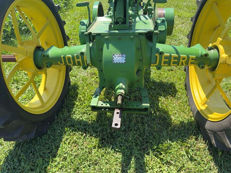 john-deere-b-image-34