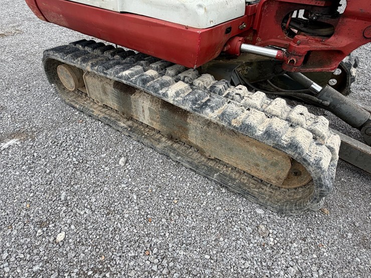 2007-takeuchi-tb135-image-19