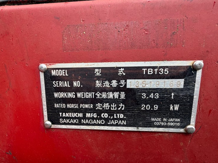 2007-takeuchi-tb135-image-28