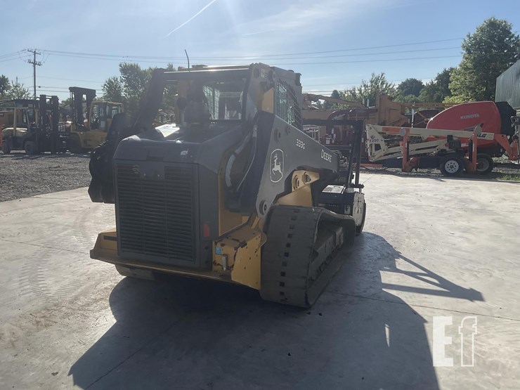 2021-deere-333g-image-4