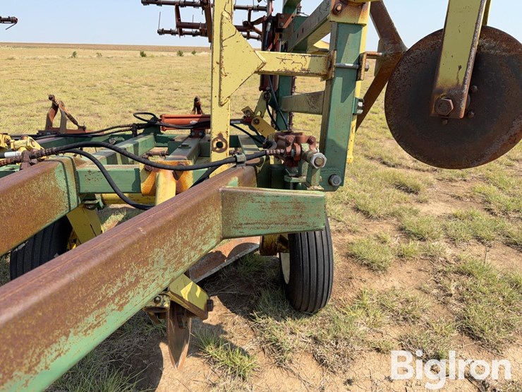 noble-32’-field-cultivator-image-19