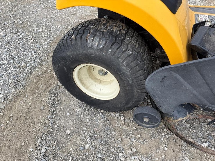2015-cub-cadet-xt1-lt42-image-15
