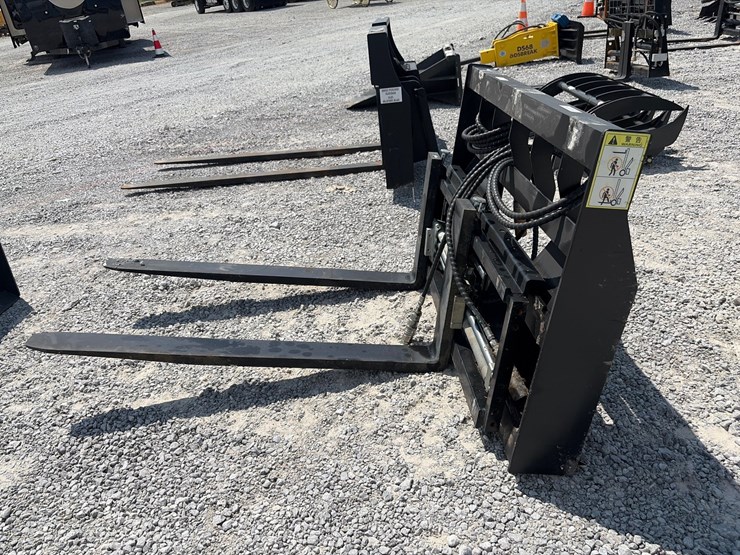 #57-•-hyd-pallet-forks-image-2