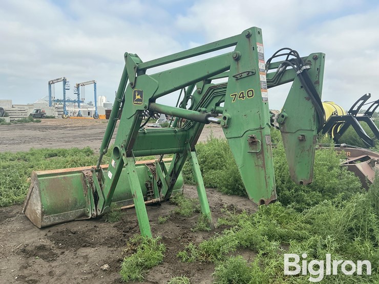 john-deere-740-image-7
