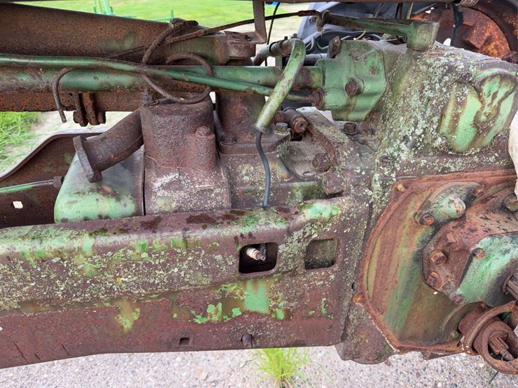 john-deere-b-image-36