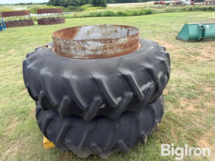 john-deere-4320-image-3