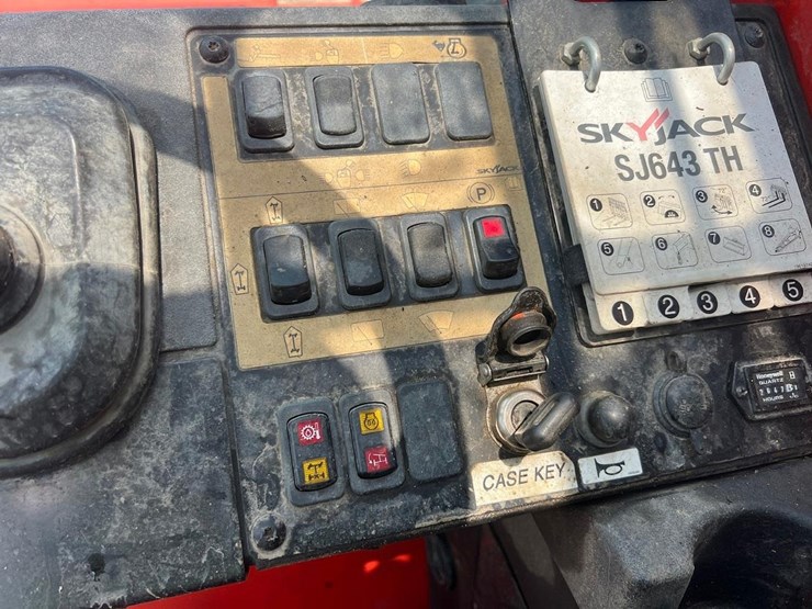 2017-skyjack-sj643th-image-22