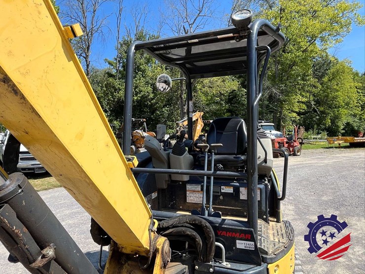 yanmar-vi035-6a-mini-excavator-image-27