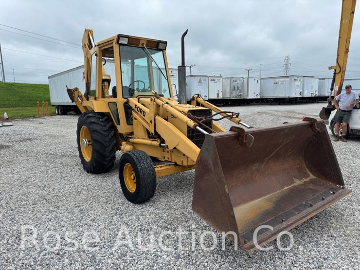 ford-f555b-backhoe-loader-enclosed-cab-(richmond,-va)-image-4
