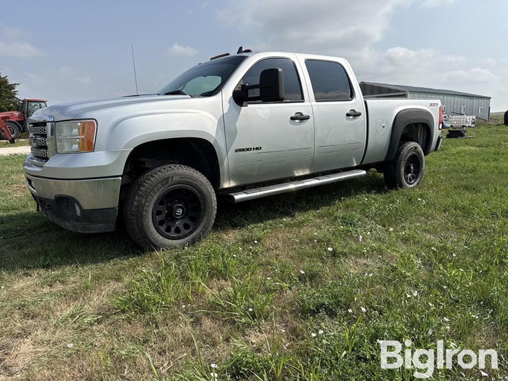 2012-gmc-2500-image-1