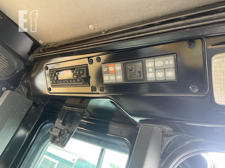 2019-caterpillar-315f-lcr-image-16