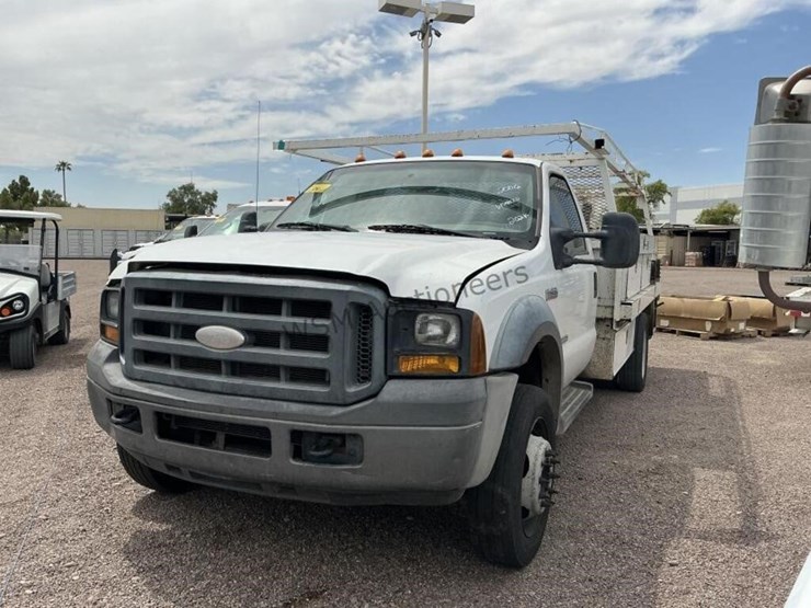 2006-ford-f450-image-1