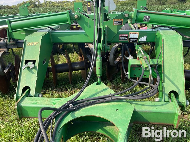 john-deere-637-image-11