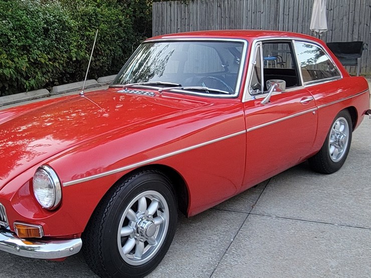 #146-•-offered-at-no-reserve-|-1969-mgb-gt-image-2