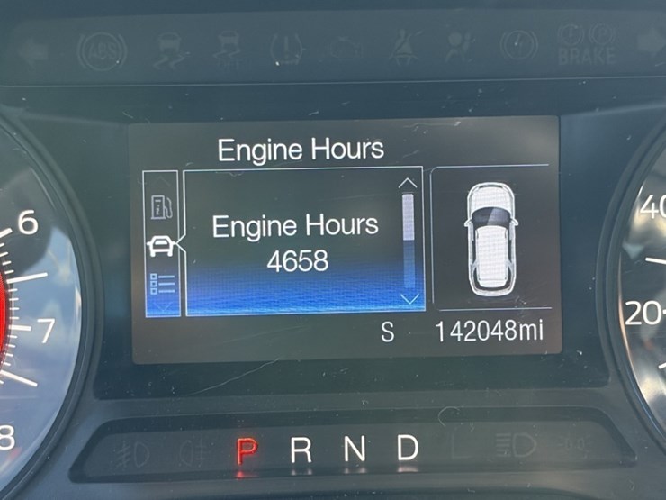 2017-ford-explorer-image-25