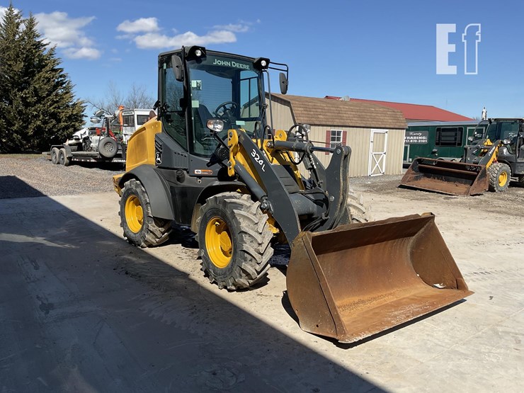 2020-deere-324l-image-6