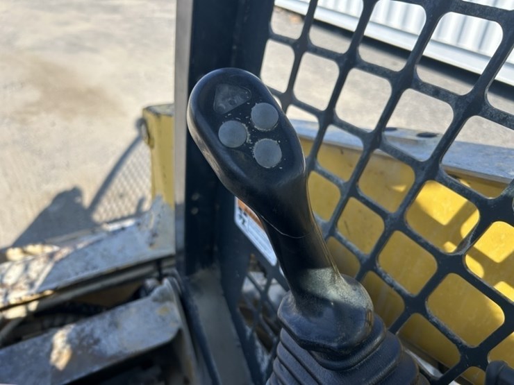 komatsu-sk820-5n-image-24