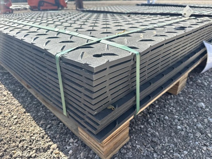 #27-•-(12)-roadbed/-ground-protection-mats---ljb12-image-2