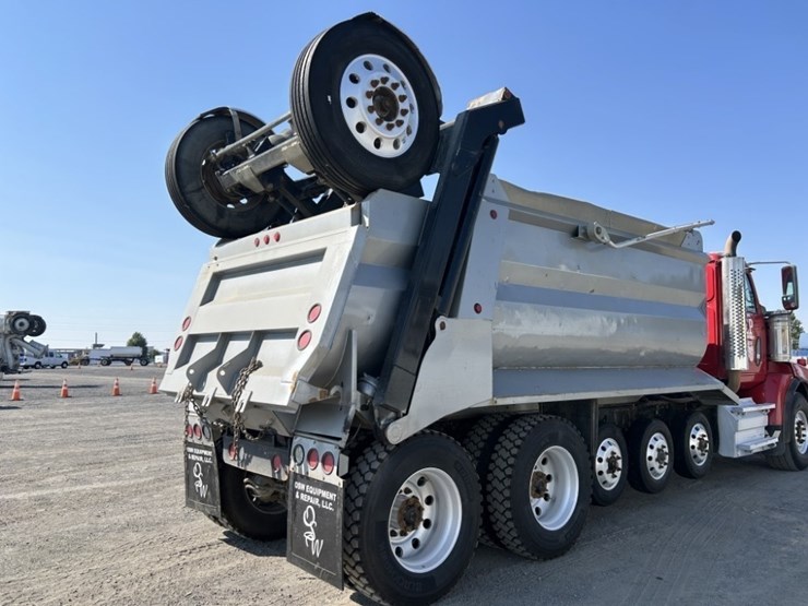 2015-western-star-4900sb-image-31